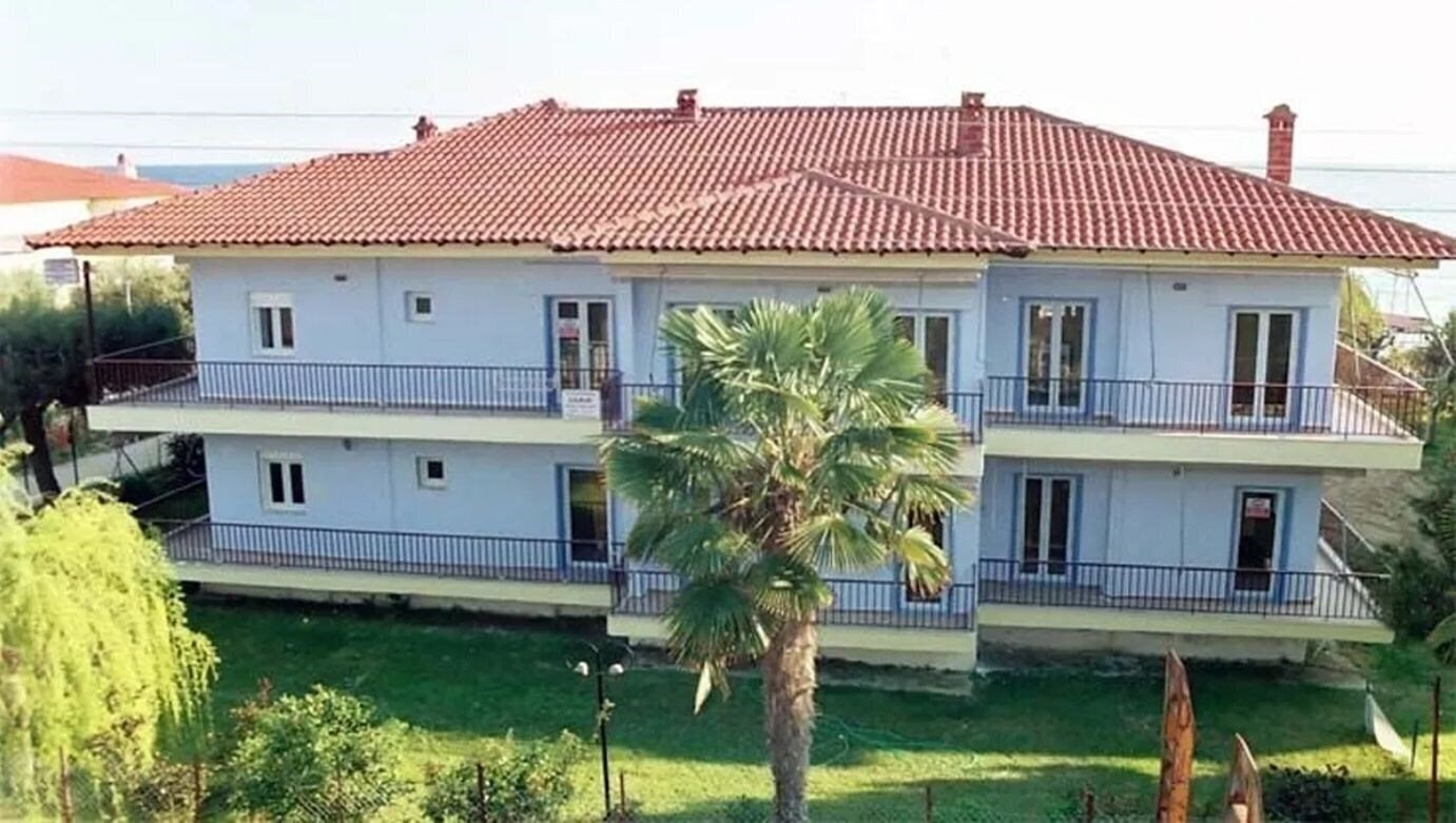 Готель Alkmini Apartments 3*